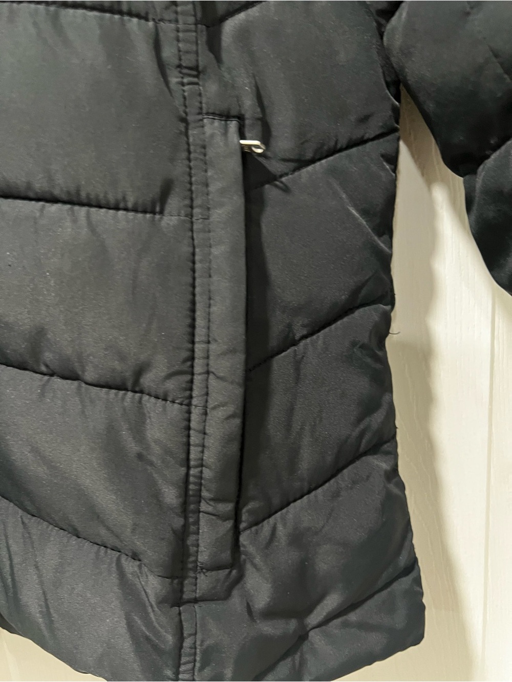 Abercrombie & Fitch Black Quilted Hooded Puffer Jacket - Picture 3 of 6